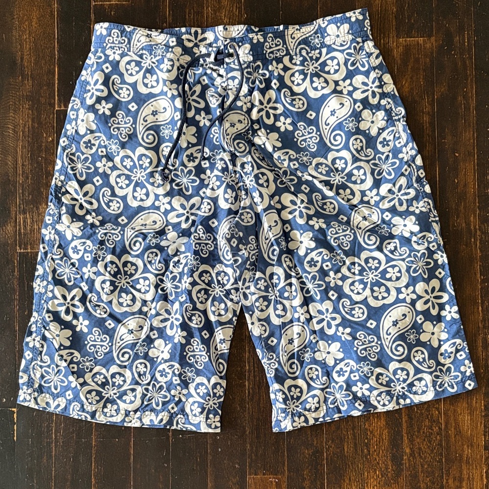 Dolce & Gabbana Paisley Beachwear Shorts